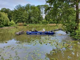 Harkboot actief in Limburgse vijvers